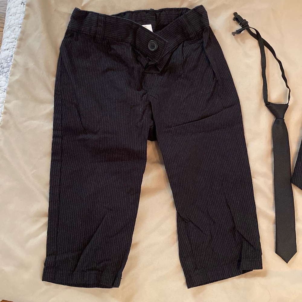 H&M 9-12M suit